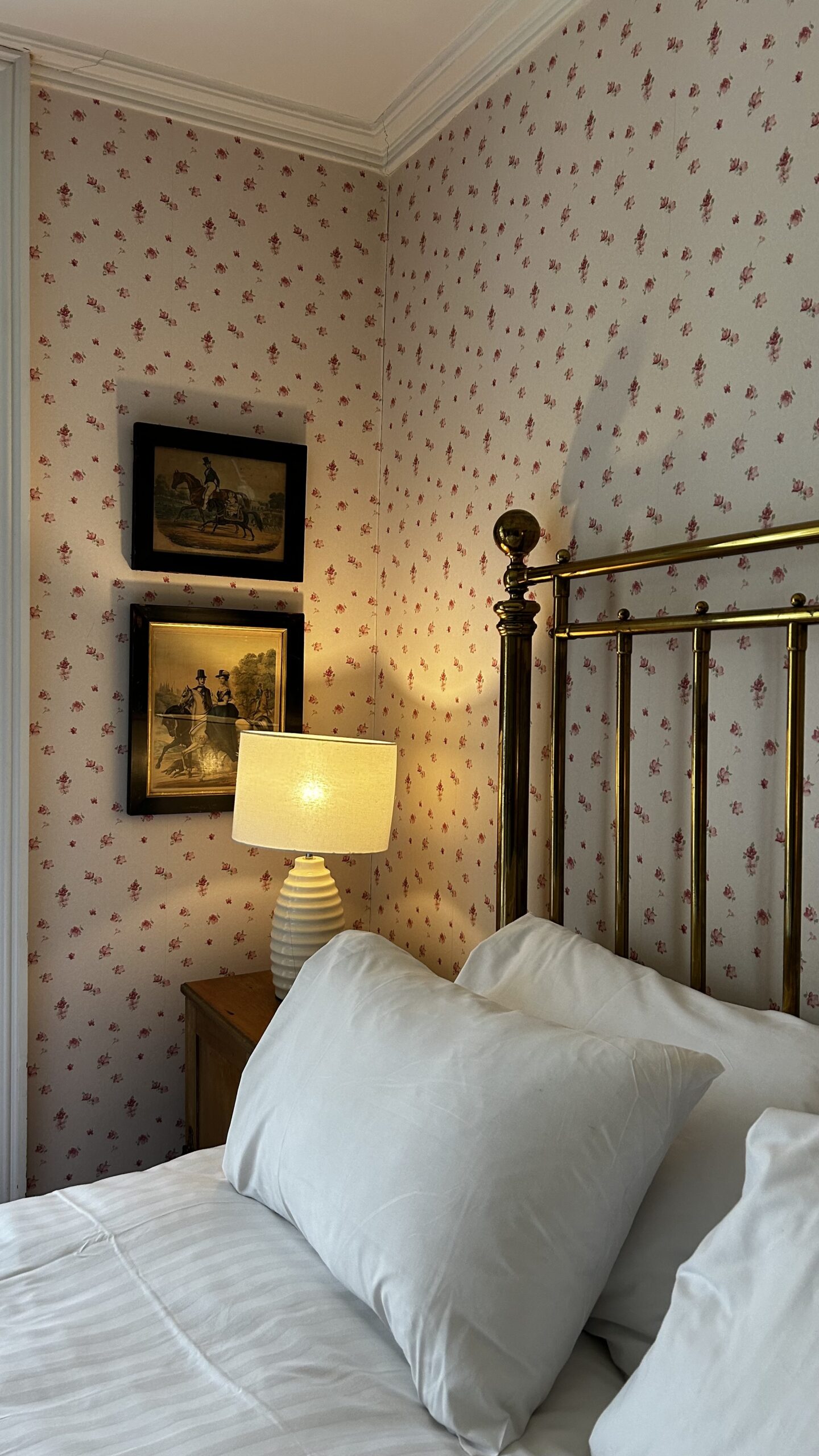 Morrigan Double bedroom & private bathroom