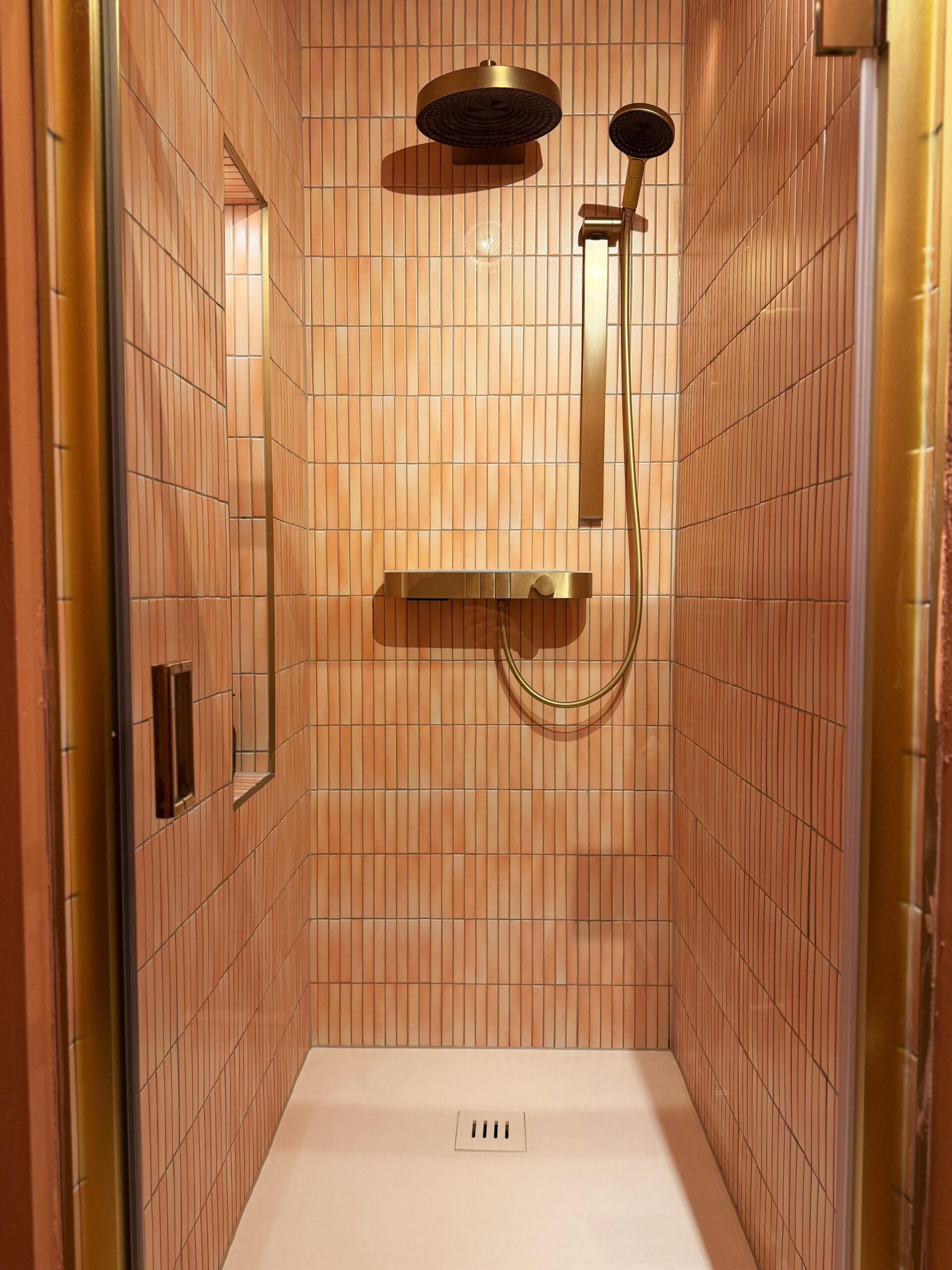 GH_Kelpie_Shower